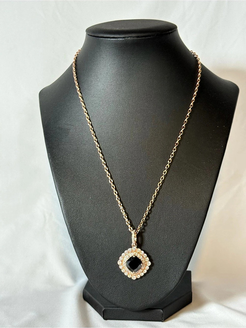 Gold & Black Pendant Necklace Like New